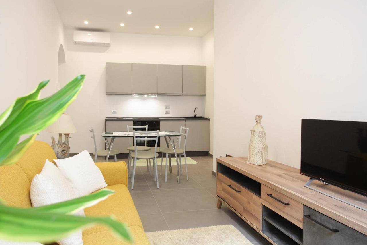 Bobo Apartment Alghero Bagian luar foto